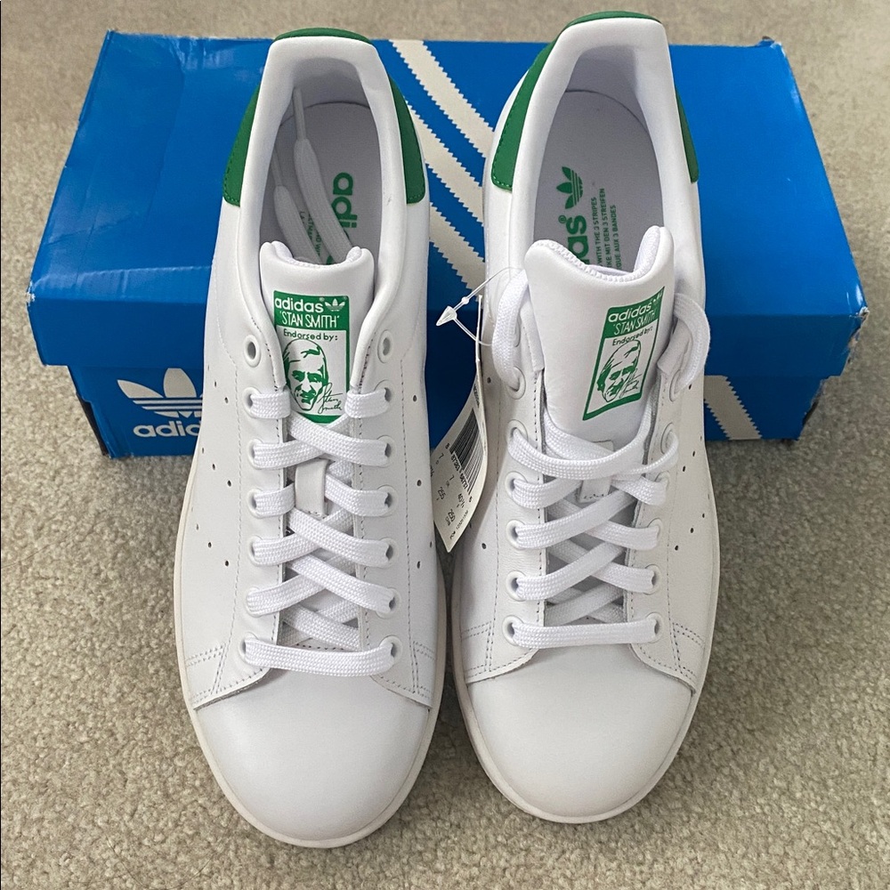 Adidas Stan Smith White and Green Shoes. NWT. Size 7.5